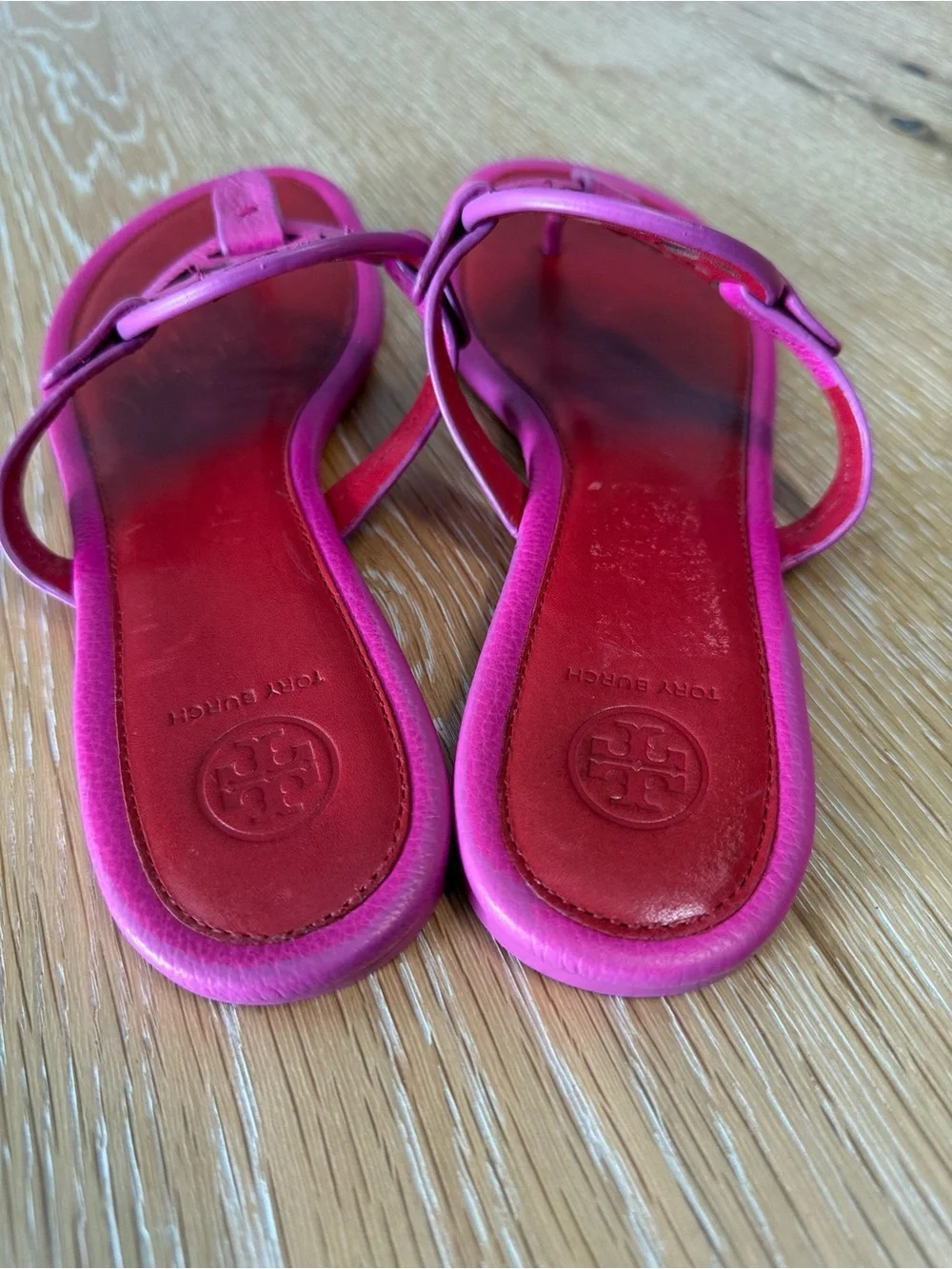Tory Burch Miller Hot Pink Fuchsia Leather Logo Thong Sandals size 8.5